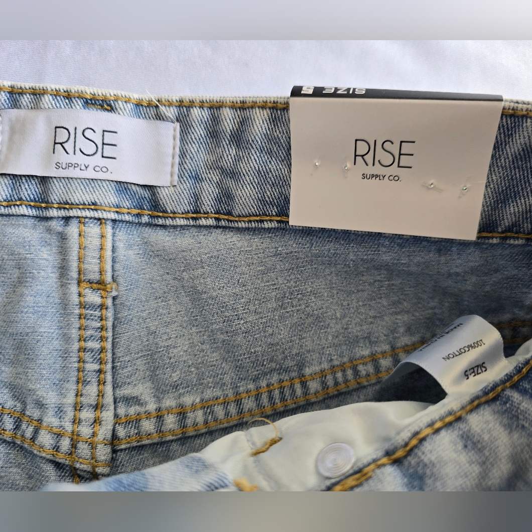 Rise Light Wash Blue Distressed Denim Festival Shorts Size 5 — image 8 of 8